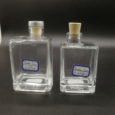 200ml 280ml square bottle with T cork
